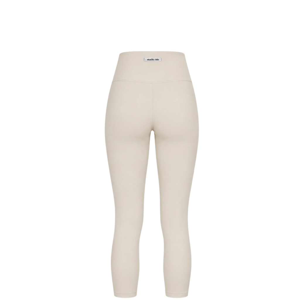 Avaia Capri Legging - Truffle